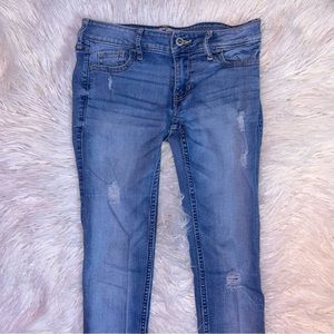 ❄️Hollister - Medium-Wash Super Skinny Jeans